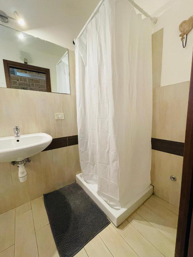 Ground Floor City Center 85 Bari Bagian luar foto