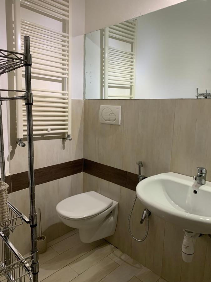 Ground Floor City Center 85 Bari Bagian luar foto