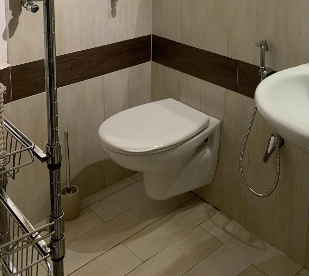 Ground Floor City Center 85 Bari Bagian luar foto